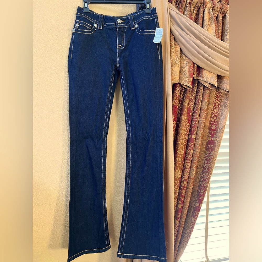 Brand New Classic Miss Me Mid Rise Bootcut Jeans Size 27/34